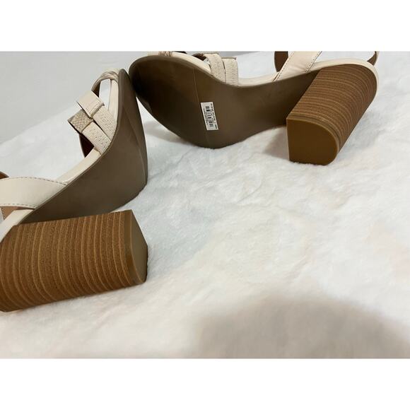 Torrid Strappy Block Heel Sandals Beige 11W - Picture 3 of 7